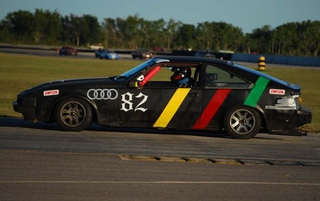Illustration for article titled The Top 123 Lemons Of The 24 Hours Of LeMons Texas Fall 2009
